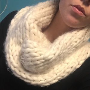 Chunky knit infinity scarf